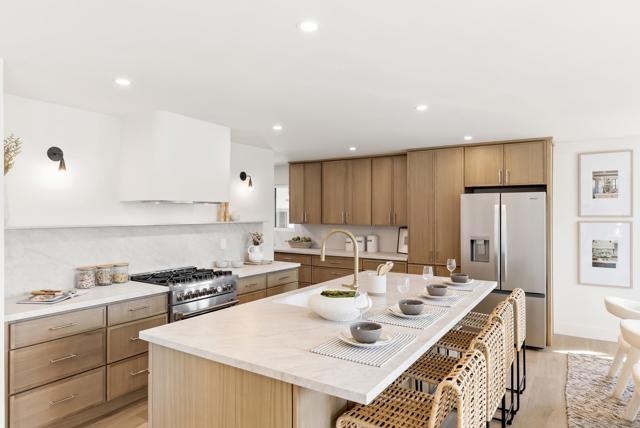 4543 Moraga Ave, San Diego CA: https://media.crmls.org/mediaz/7d4090c0-716e-43f0-a825-95eea901616b.jpg