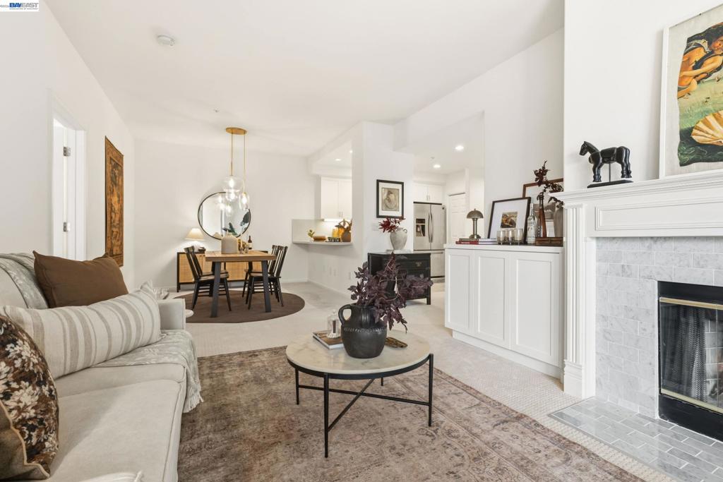 111 Saint Matthews Ave #304