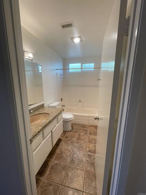 Detail Gallery Image 19 of 25 For 1612 Bridgeview Dr, San Diego,  CA 92105 - 3 Beds | 2 Baths