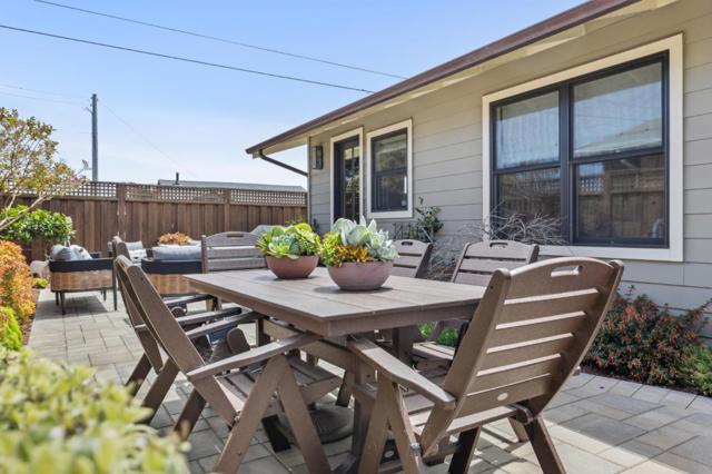 843 First Avenue, Half Moon Bay CA: https://media.crmls.org/mediaz/7d4393fd-8caf-449e-a343-3663a4aac25b.jpg