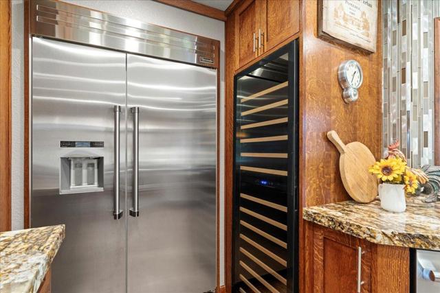 19960 Skyline Boulevard, Los Gatos CA: https://media.crmls.org/mediaz/7d43de8d-e36e-42a8-abcb-04782fab80c4.jpg