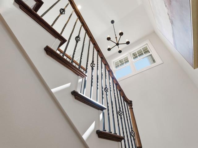 Image 26 of 55 For 345 Vine Street