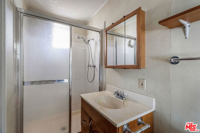 3526 Griffin Avenue, Los Angeles CA: https://media.crmls.org/mediaz/7d44b1fb-e23d-4d2e-b834-8bd424c4746c.jpg