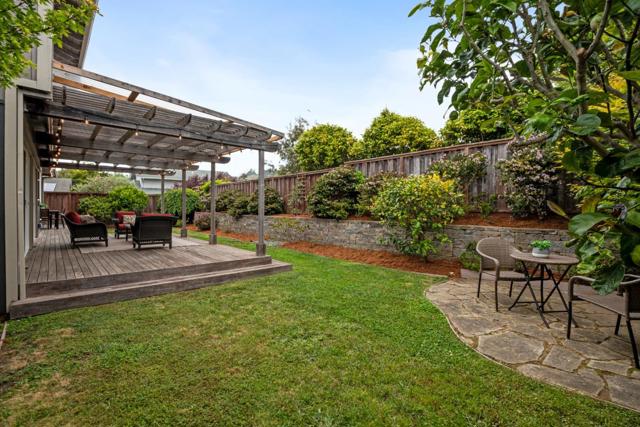 1 Le Havre Place, Half Moon Bay CA: https://media.crmls.org/mediaz/7d4651b8-2f3e-4c38-ab9d-f64f406f85be.jpg