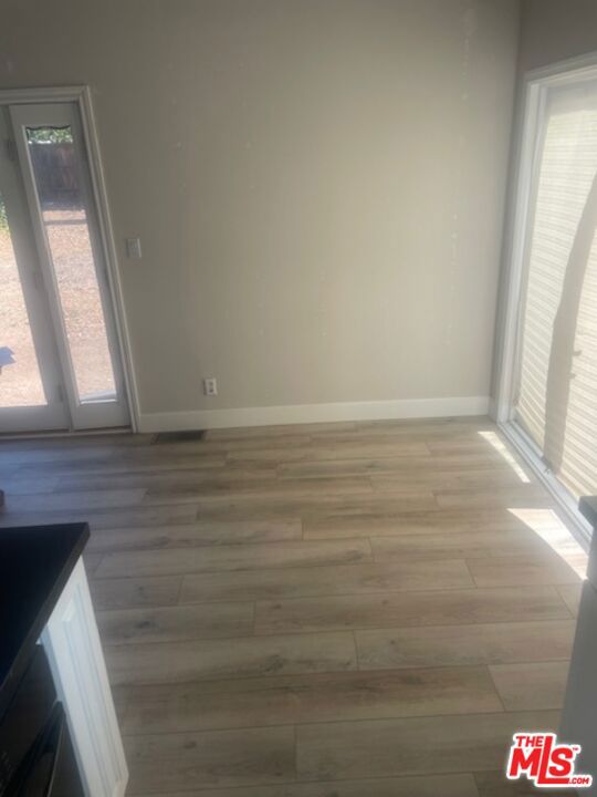 2660 Calle Abedul, Thousand Oaks CA: https://media.crmls.org/mediaz/7d467415-3ee1-43d6-8186-2e50f9a3ed5b.jpg