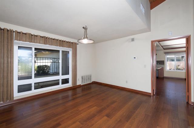 Detail Gallery Image 6 of 26 For 12615 Senda Acantilada, San Diego,  CA 92128 - 3 Beds | 2 Baths