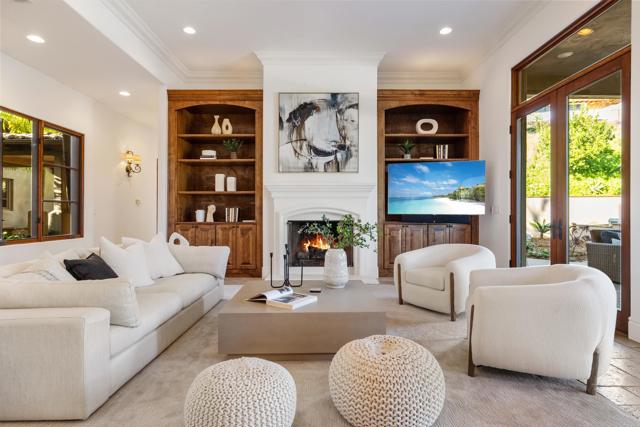 Detail Gallery Image 11 of 38 For 5560 Meadows Del Mar, San Diego,  CA 92130 - 6 Beds | 6/1 Baths