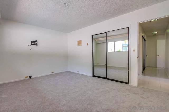 4711 ASHBY ST, San Diego CA: https://media.crmls.org/mediaz/7d483651-5f63-4390-9dbe-e73b2d1d3687.jpg