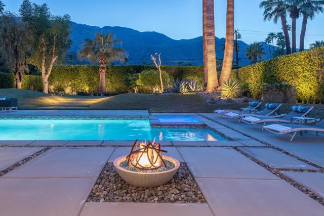 633 N Belardo Road, Palm Springs CA: https://media.crmls.org/mediaz/7d48c162-3dd7-4922-8304-9b906fcaad95.jpg