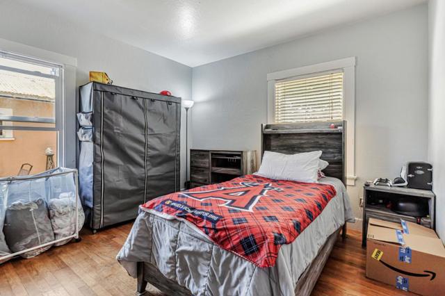 1179 San Benito Street, Hollister CA: https://media.crmls.org/mediaz/7d48cf24-dbd5-4aa5-850d-84874e8a4f5b.jpg