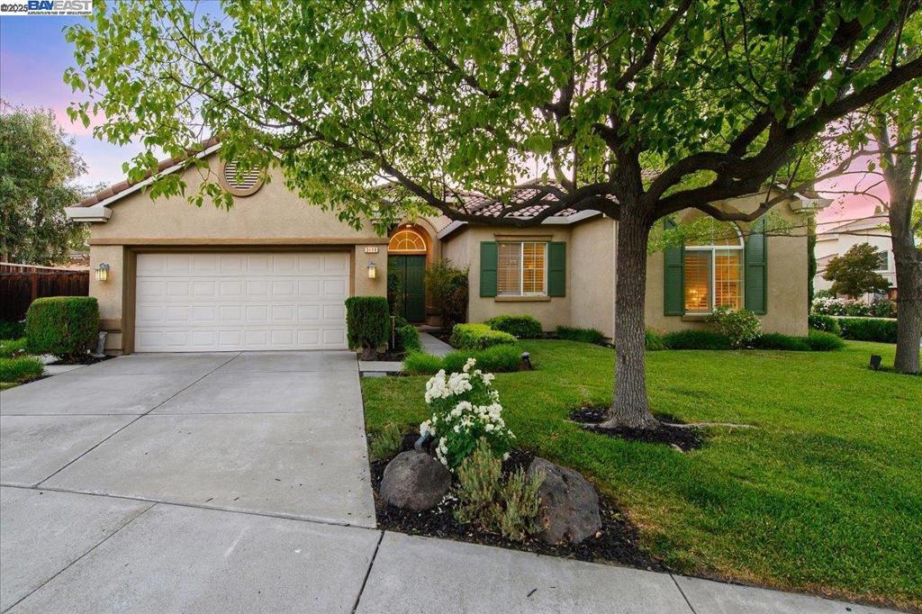 3499 Dennis Dr