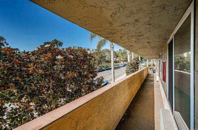 Detail Gallery Image 10 of 16 For 1631 Bayview Heights Dr #16,  San Diego,  CA 92105 - 1 Beds | 1 Baths