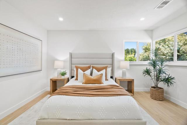 520 S Bayview Avenue, Sunnyvale CA: https://media.crmls.org/mediaz/7d4a0151-1881-4c7c-bcd1-2ee42ed46ad4.jpg