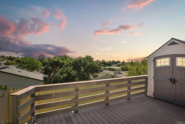 Detail Gallery Image 5 of 43 For 7071 Barker Way, San Diego,  CA 92119 - 4 Beds | 3 Baths