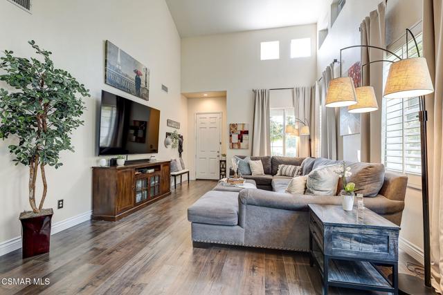 28097 Promontory Lane, Valencia CA: https://media.crmls.org/mediaz/7d4a9a93-67e2-42bc-a47b-406544c1b612.jpg