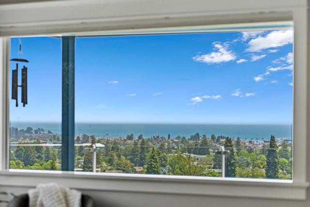 1212 Laurent Street, Santa Cruz CA: https://media.crmls.org/mediaz/7d4ac4ac-414d-41eb-9f95-aa0b4db724fc.jpg