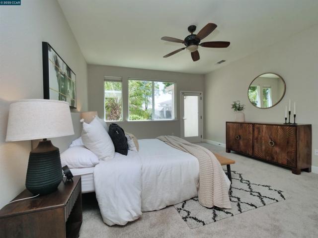 335 Suez Canal Lane, Sacramento CA: https://media.crmls.org/mediaz/7d4b3ada-fcee-43a9-8048-d8e784dcd2e8.jpg