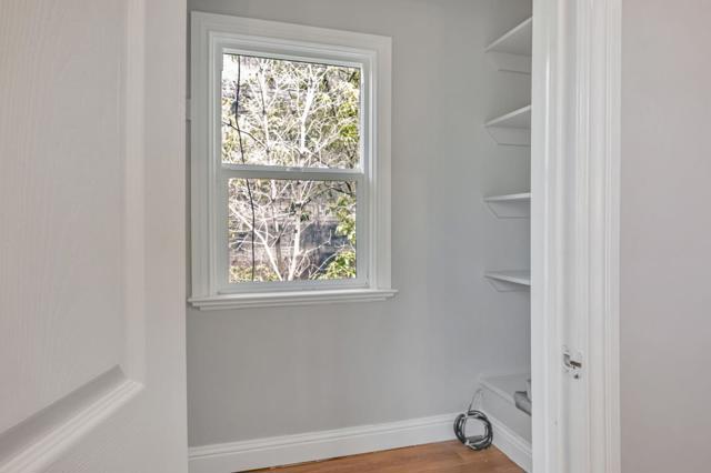 2328 Le Conte Avenue, Berkeley CA: https://media.crmls.org/mediaz/7d4b4208-9e3c-41c9-b530-31153832c425.jpg