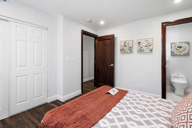 4189 Ogden Dr, Fremont CA: https://media.crmls.org/mediaz/7d4bb482-298b-4d29-91ae-cbb9492c72ca.jpg