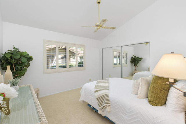 220 Green Mountain Drive, Palm Desert CA: https://media.crmls.org/mediaz/7d4bc173-0d92-4c50-8644-c28b66cfabbc.jpg