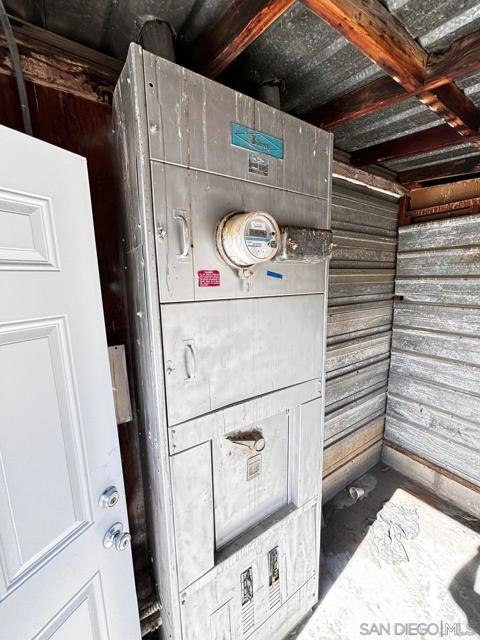 627 Emery Rd., Tecate CA: https://media.crmls.org/mediaz/7d4cd800-2fec-4827-9795-ef85ec013eb9.jpg