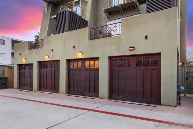 411 Orange Ave, Coronado CA: https://media.crmls.org/mediaz/7d4cecac-ea3b-408a-b011-576993e8e685.jpg