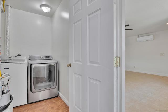 13918 Putney Rd, Poway CA: https://media.crmls.org/mediaz/7d4cf00f-37fc-4ca0-aa66-fb74fb51260e.jpg