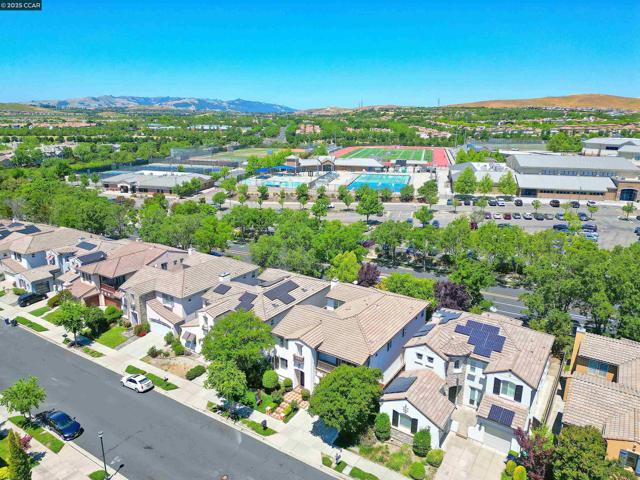 1416 Allanmere Dr, San Ramon CA: https://media.crmls.org/mediaz/7d4d5cb5-5380-4cc5-a520-d13b528be312.jpg