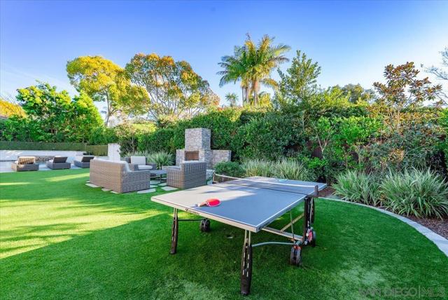 6150 La Fremontia, Rancho Santa Fe CA: https://media.crmls.org/mediaz/7d4d9d0c-d26c-48b9-bcbf-1ba4ab0b4cc9.jpg