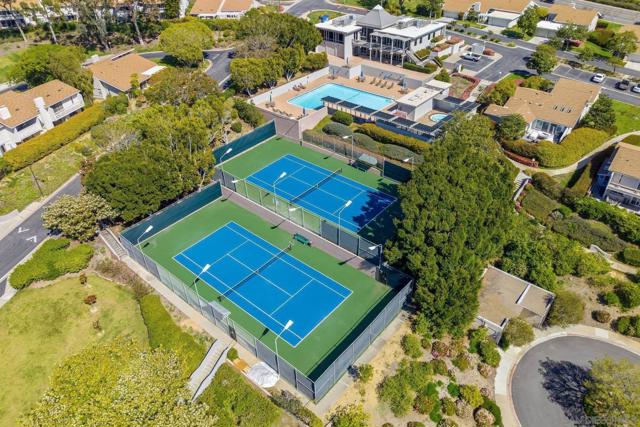 2294 Caminito Preciosa Norte, La Jolla CA: https://media.crmls.org/mediaz/7d4dd4b7-a38f-4929-9768-33d2c789720c.jpg