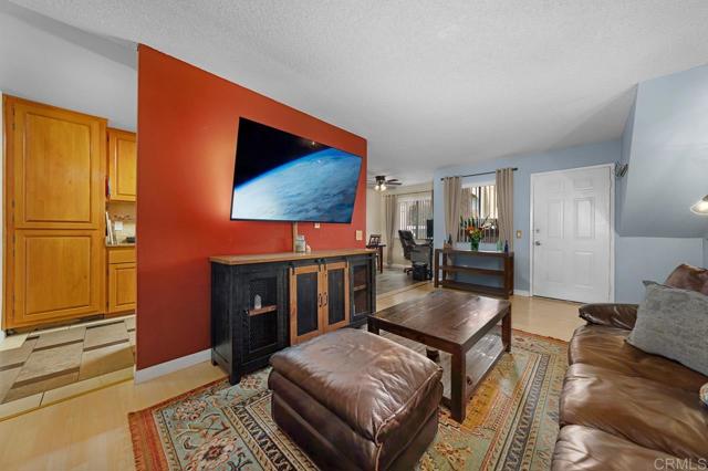 Detail Gallery Image 5 of 35 For 3557 Kenora Dr. #15,  Spring Valley,  CA 91977 - 1 Beds | 1 Baths
