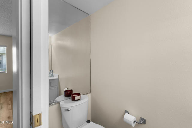 Detail Gallery Image 10 of 42 For 272 Green Moor Pl, Thousand Oaks,  CA 91361 - 3 Beds | 2/1 Baths