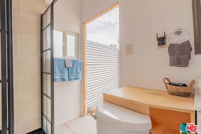62177 Jericho Way, Joshua Tree CA: https://media.crmls.org/mediaz/7d501b90-2bad-47c7-b2c2-f60b286b638d.jpg