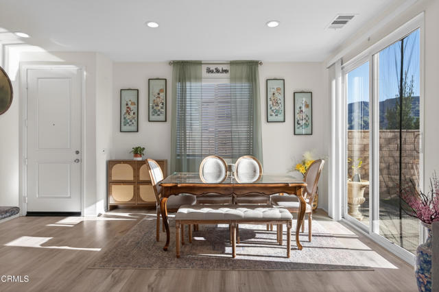 Detail Gallery Image 5 of 34 For 340 Campbell Ct, Santa Paula,  CA 93060 - 4 Beds | 2/1 Baths