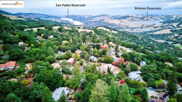 342 El Toyonal, Orinda CA: https://media.crmls.org/mediaz/7d5171af-0074-4f40-bc05-8a798f0f9a62.jpg