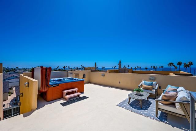 495 S Cleveland St, Oceanside CA: https://media.crmls.org/mediaz/7d51a93e-ae2c-48aa-a825-37aeb77ff667.jpg