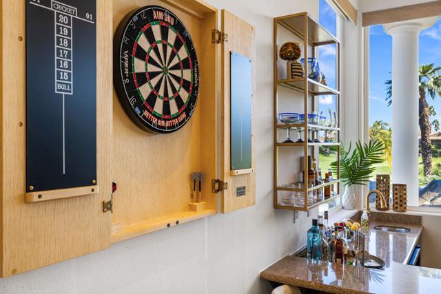 49606 Montana Way, La Quinta CA: https://media.crmls.org/mediaz/7d52388c-f1b5-40b4-aefc-a37d60f4c6fe.jpg