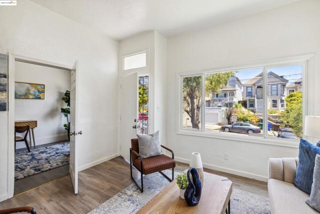 2029 E 22nd St, Oakland CA: https://media.crmls.org/mediaz/7d5345f5-24c7-430f-a0ce-7f3825ac5623.jpg