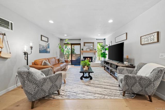 Detail Gallery Image 5 of 27 For 110 N 2nd Ave #27,  Chula Vista,  CA 91910 - 2 Beds | 2 Baths