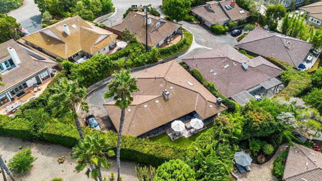 6148 El Tordo, Rancho Santa Fe CA: https://media.crmls.org/mediaz/7d5489aa-fe0f-4150-a457-039805953112.jpg