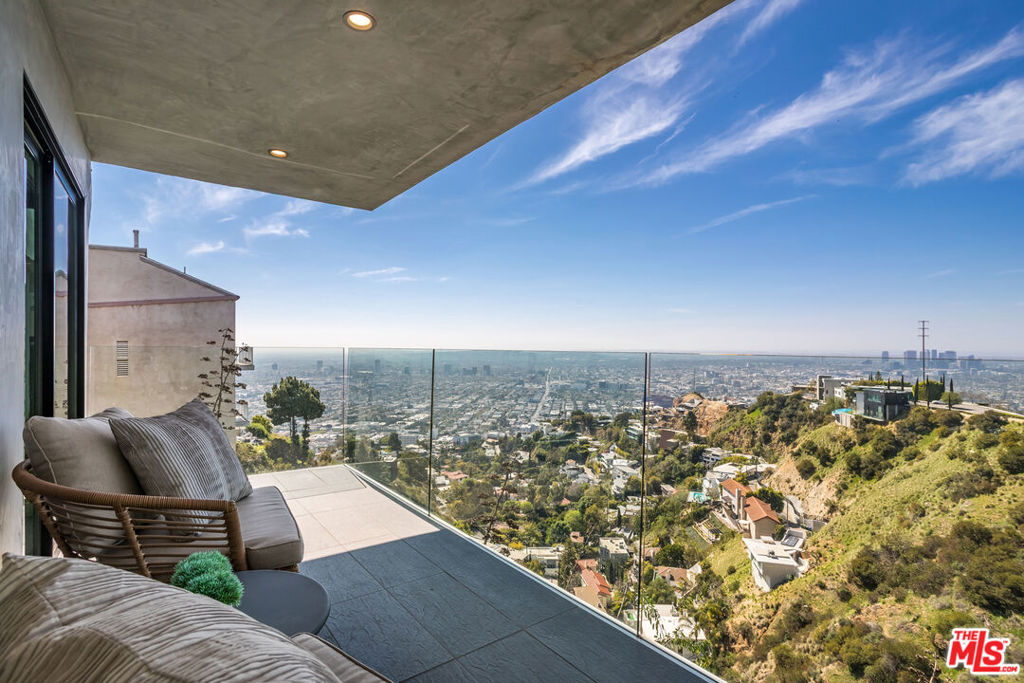 8506 Magnolia Drive