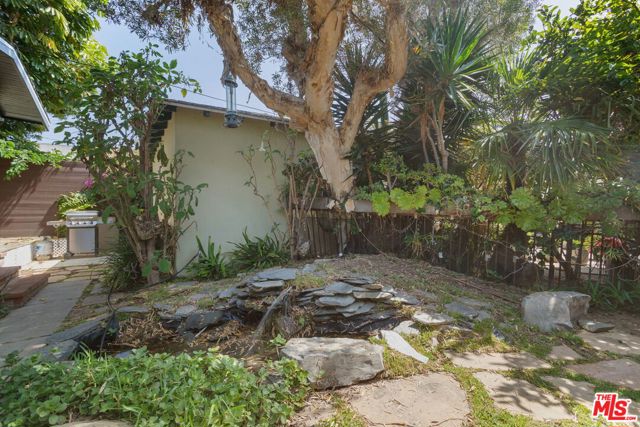 767 Sunset Avenue photo 26