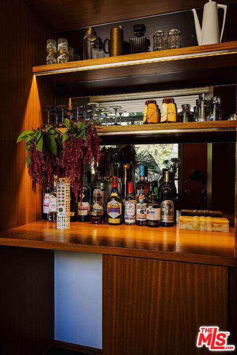 3319 Tareco Drive, Los Angeles CA: https://media.crmls.org/mediaz/7d55f6ff-ab97-4a0a-b022-b59014bf0715.jpg