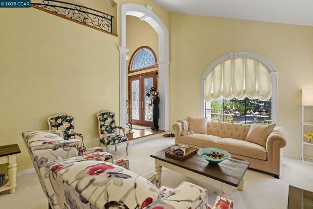 4355 Quail Run Ln, Danville CA: https://media.crmls.org/mediaz/7d57035b-4eed-4200-b449-1b1d497464a8.jpg