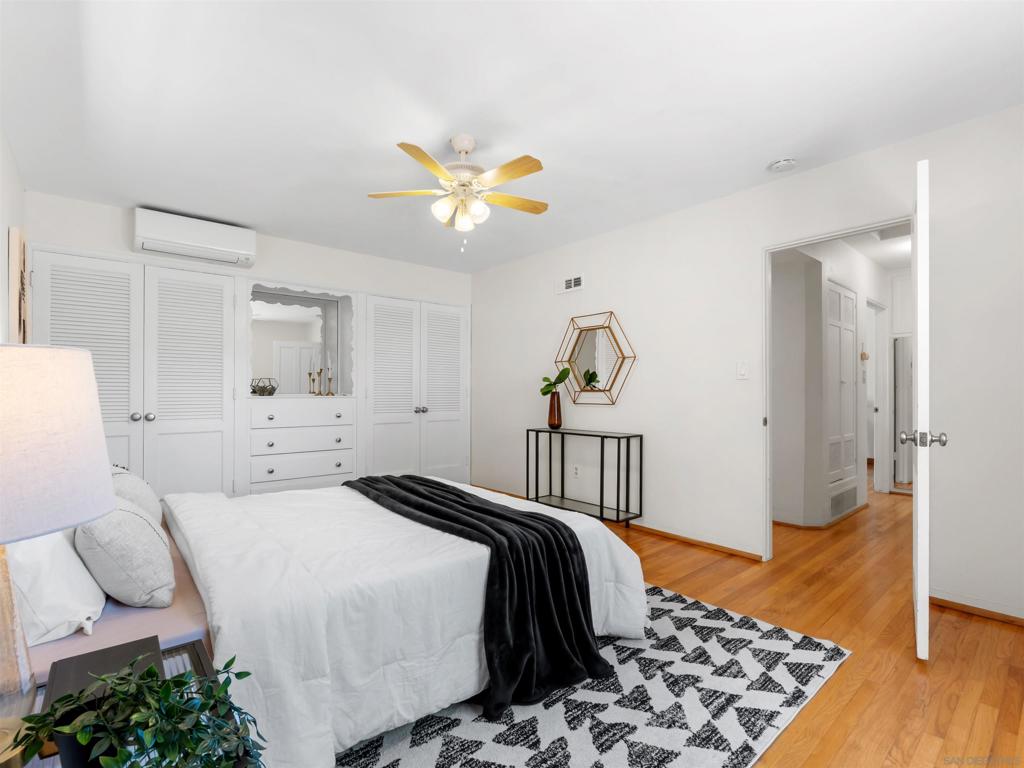 2136 Guy Street - photo 16