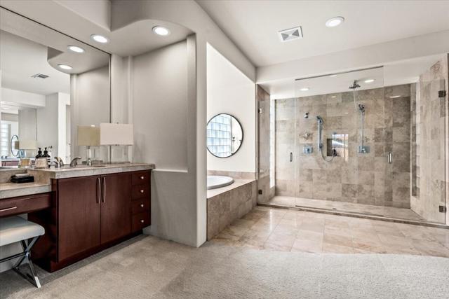 Image 38 of 43 For 50380 Via Serenidad