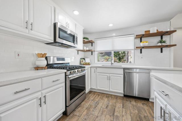 9335 Telkaif St, Lakeside CA: https://media.crmls.org/mediaz/7d5b126b-b849-4297-b6fc-650350b3c258.jpg