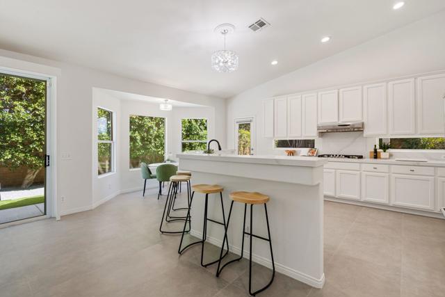 44220 Grand Canyon Lane, Palm Desert CA: https://media.crmls.org/mediaz/7d5b23e9-3d38-44af-af0c-748054d25f75.jpg