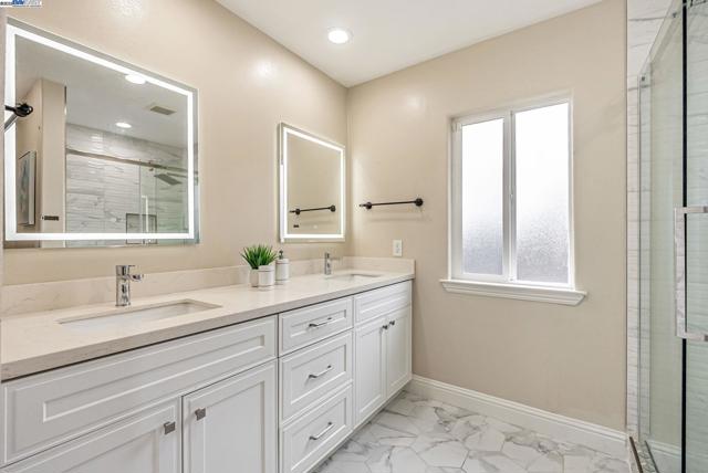3757 Savannah Rd, Fremont CA: https://media.crmls.org/mediaz/7d5b3078-491c-4d6b-a1ab-8997244c0b47.jpg