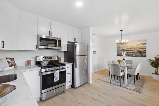 771 4th Avenue, Redwood City CA: https://media.crmls.org/mediaz/7d5b9ab4-987c-4d65-899f-97d7d87d12a9.jpg